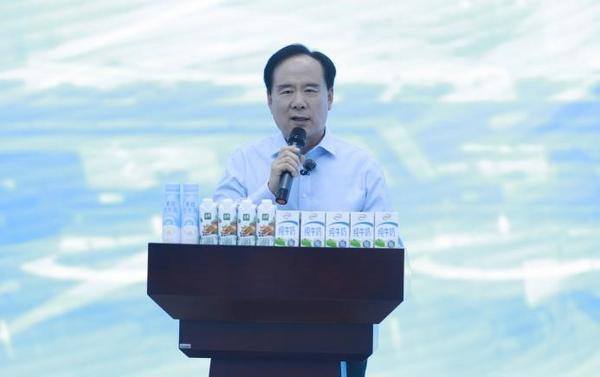 玩”明白了！首部乳业科普剧本杀上线J9九游会这个六一伊利把牛奶知识“(图3)