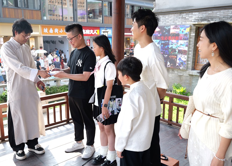 “关键词”：沉浸、慢游、玩科技九游会j9ag“五一”浙江文旅(图3)